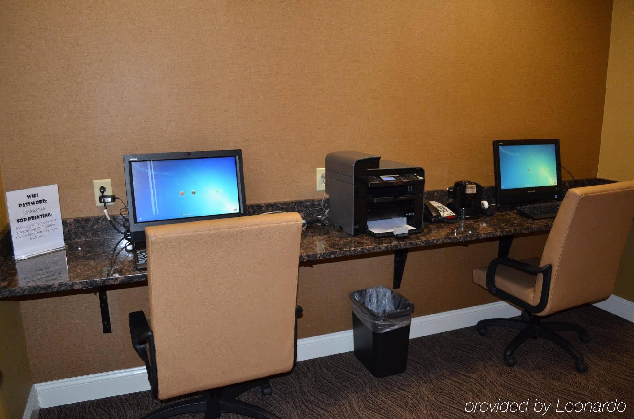 Express & - Smithfield/selma By Ihg 2*