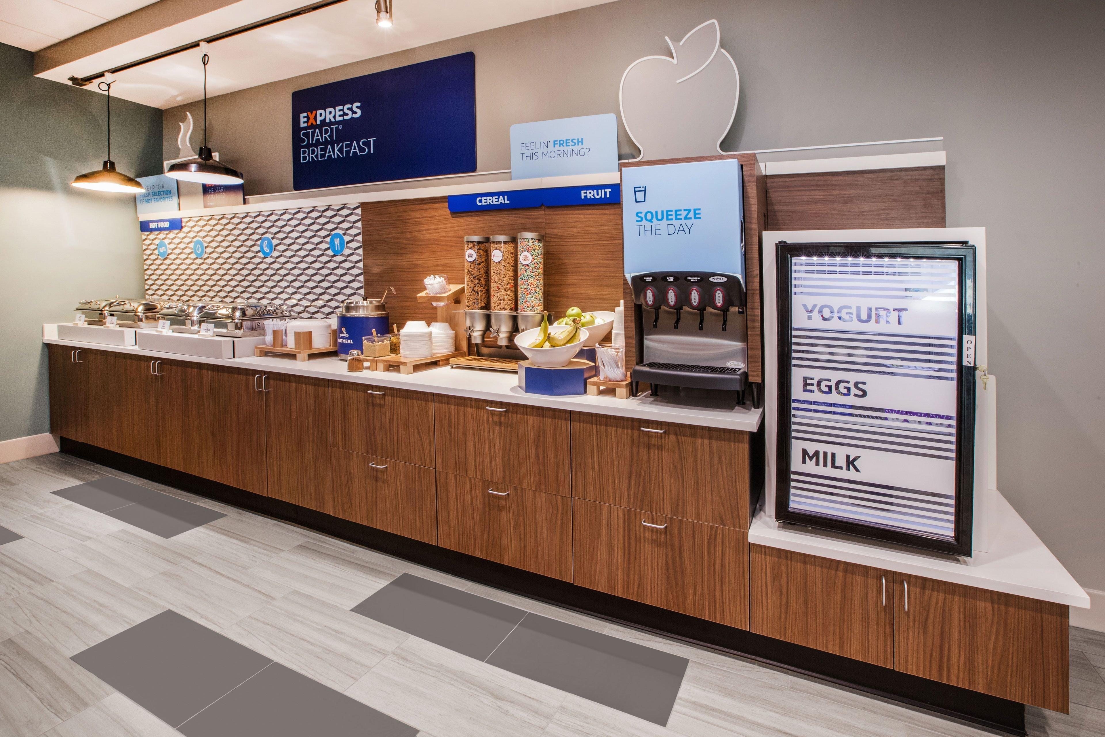 Express & - Smithfield/selma By Ihg 2*