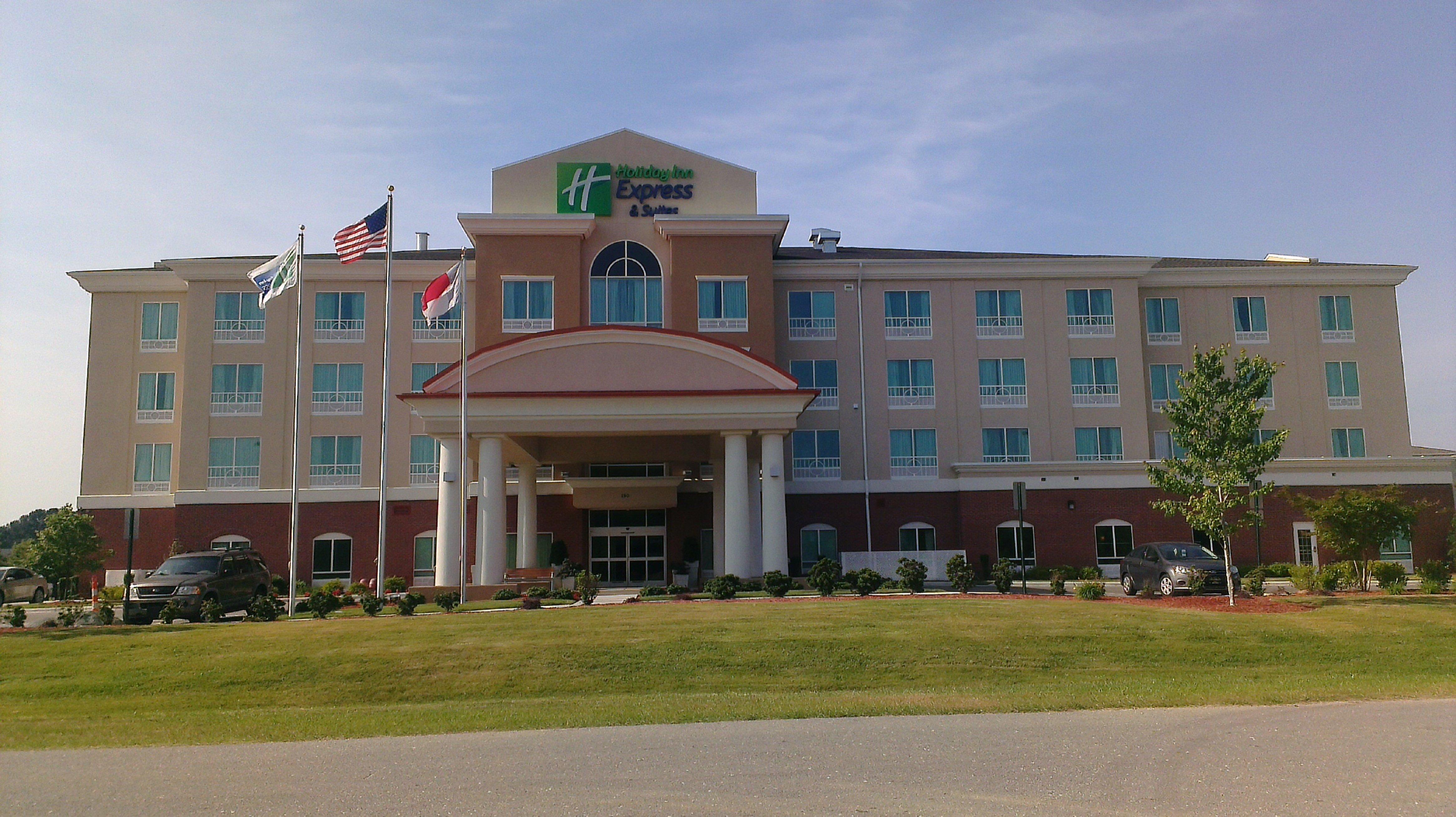 Hotel Express & - Smithfield/selma By Ihg 2*