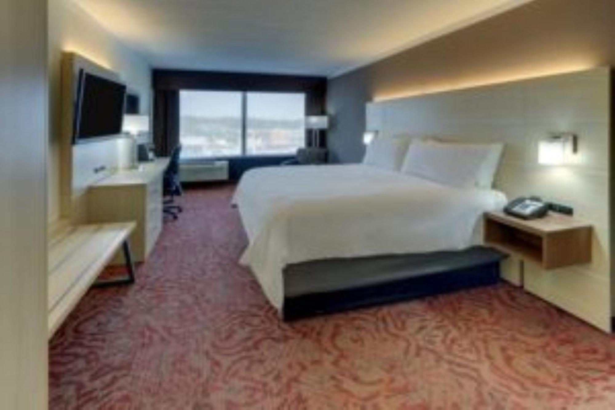 Express & - Smithfield/selma By Ihg 2*