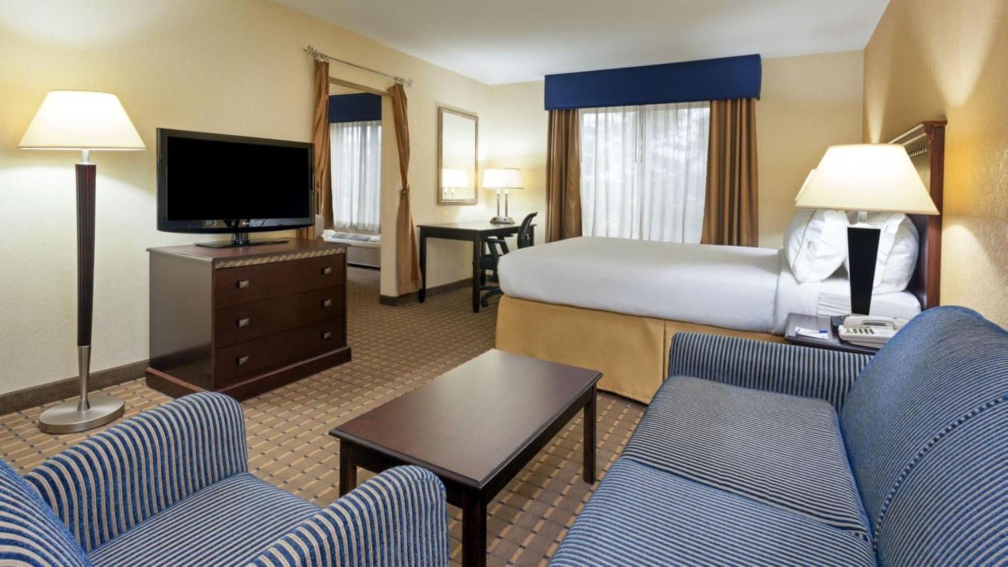 Express & - Smithfield/selma By Ihg 2* Smithfield