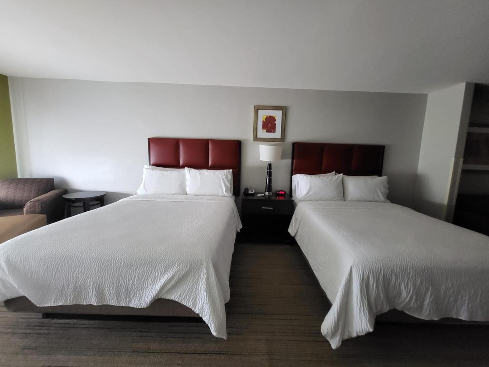 Hotel Express & - Smithfield/selma By Ihg 2*