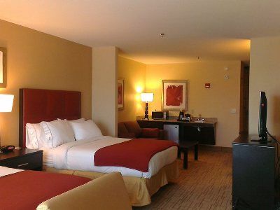 Hotel Express & - Smithfield/selma By Ihg Smithfield