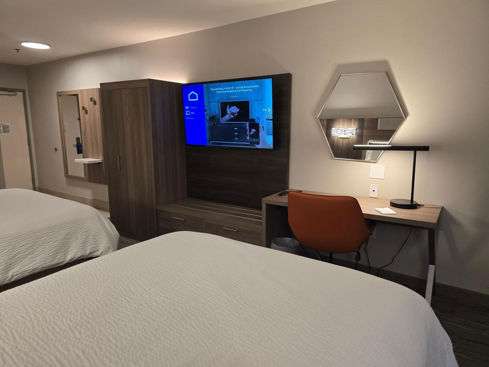 Express & - Smithfield/selma By Ihg Hotel