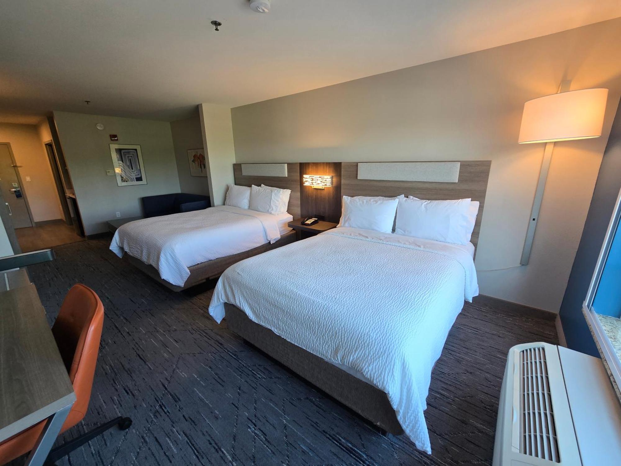 Express & - Smithfield/selma By Ihg