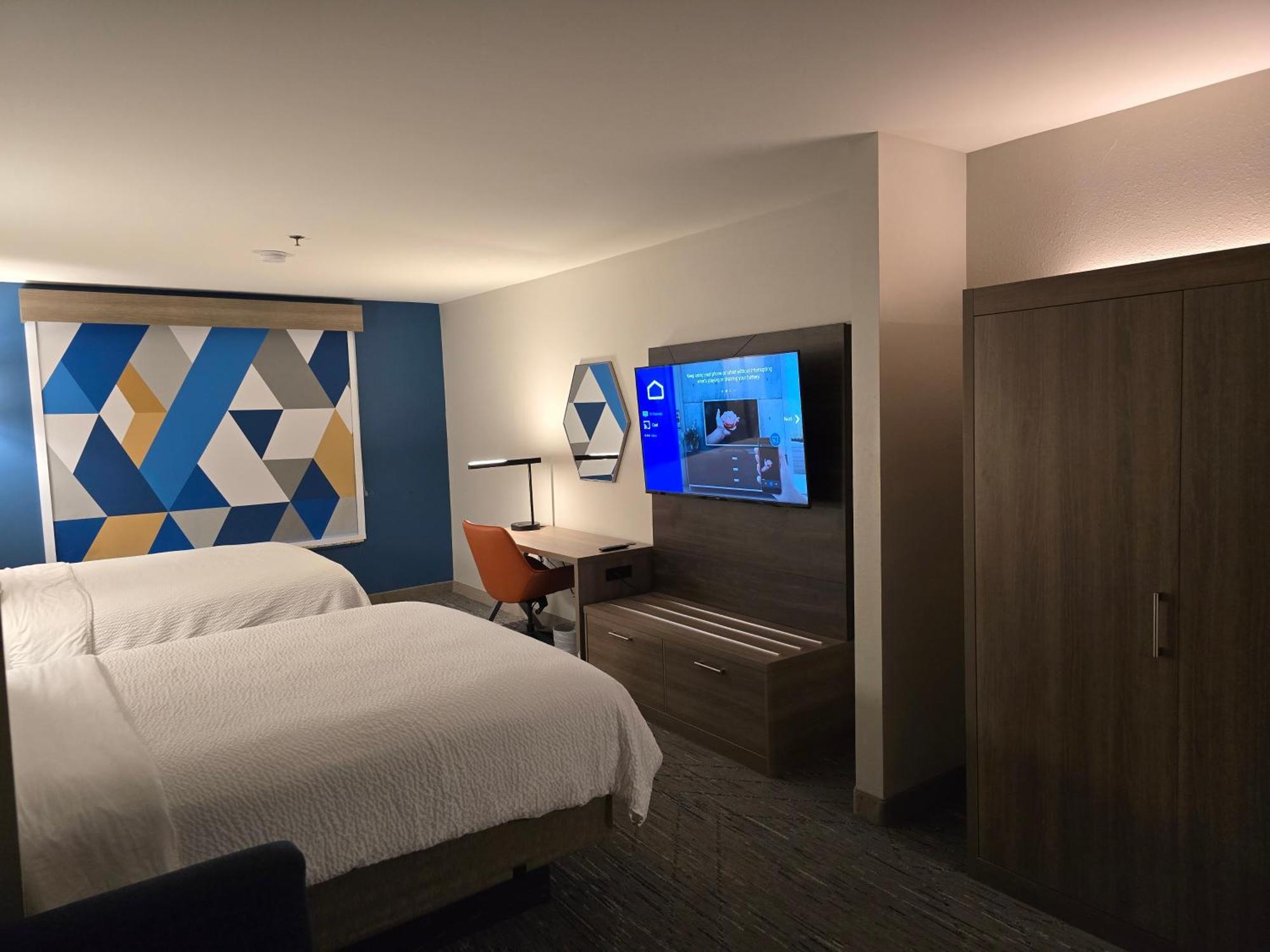 Express & - Smithfield/selma By Ihg 2*