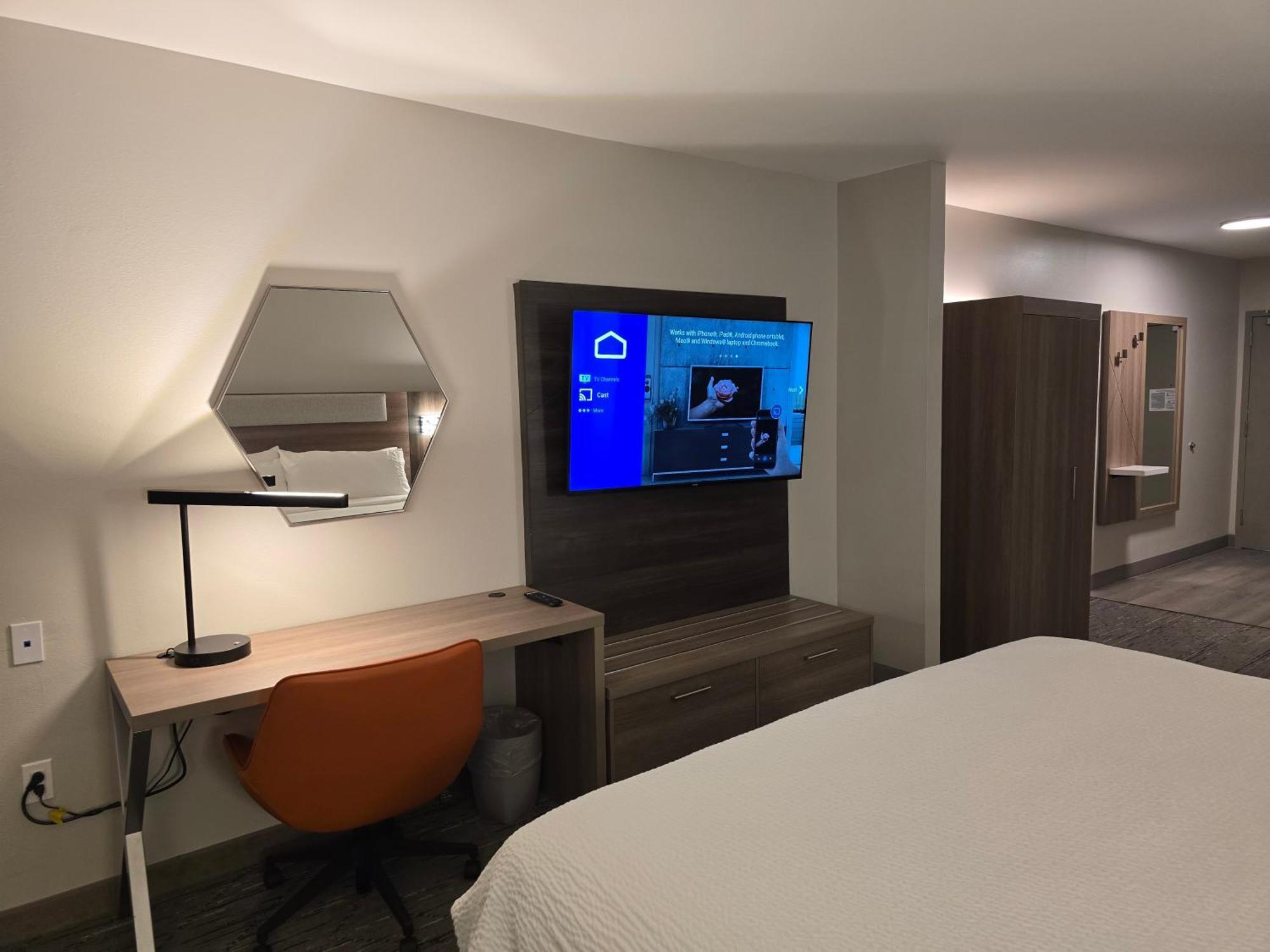 Express & - Smithfield/selma By Ihg Hotel 2*