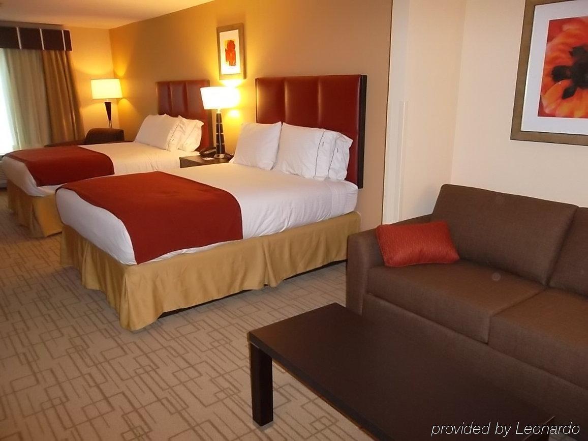 Express & - Smithfield/selma By Ihg 2*