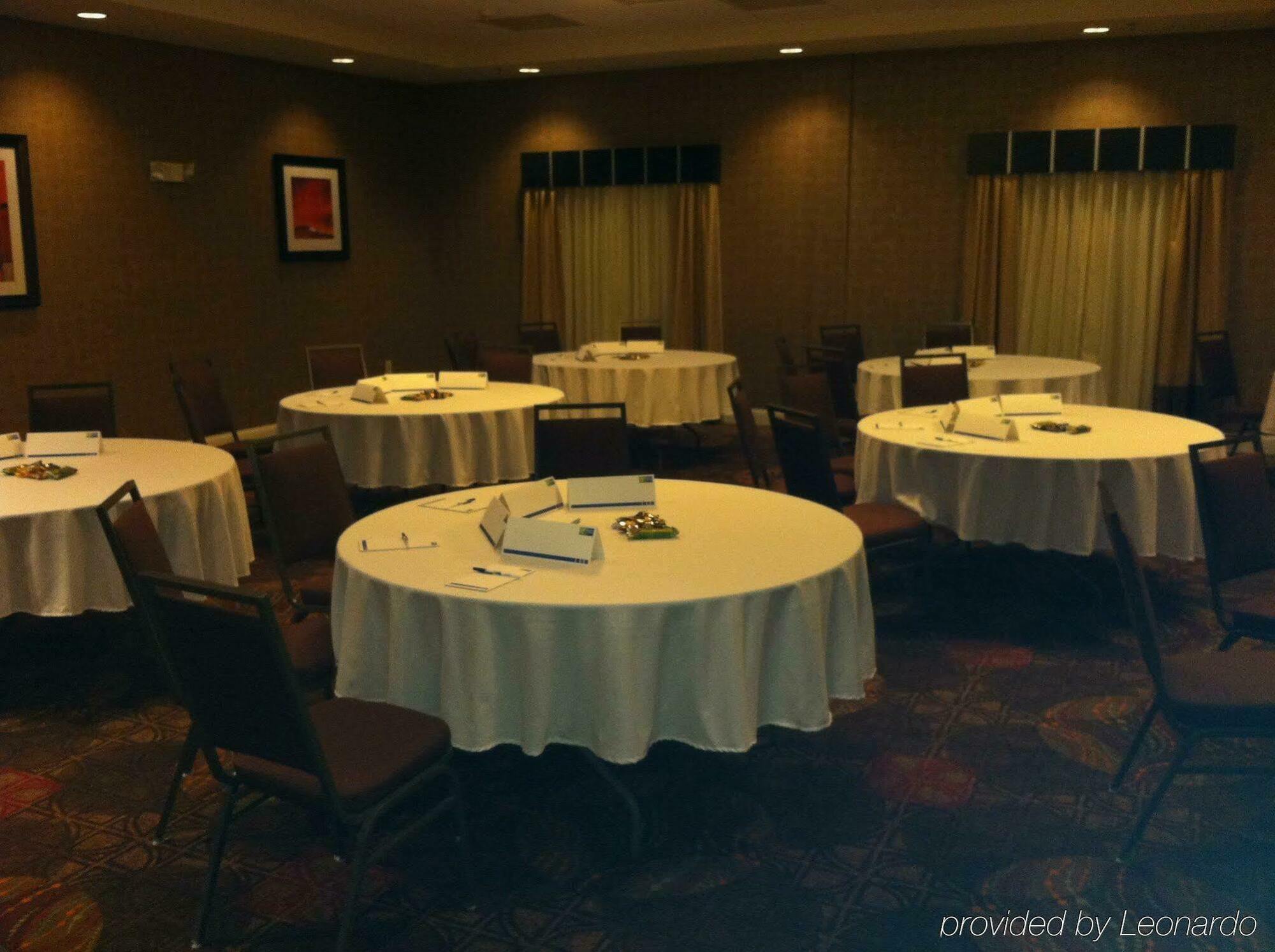 Express & - Smithfield/selma By Ihg Hotel 2*
